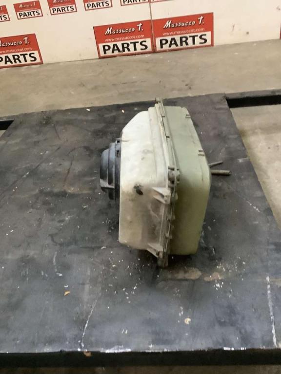 Phare pour Iveco 260/330 F 35 Photo 3