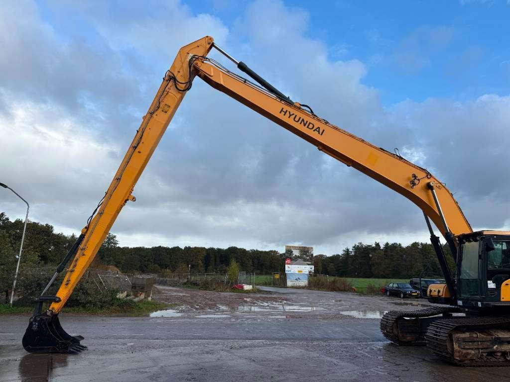 Hyundai HX300LR - 18m Long Reach / Auto Greasing Photo 10