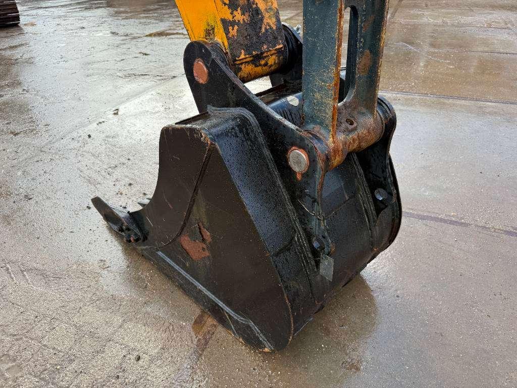 Hyundai HX300LR - 18m Long Reach / Auto Greasing Photo 14