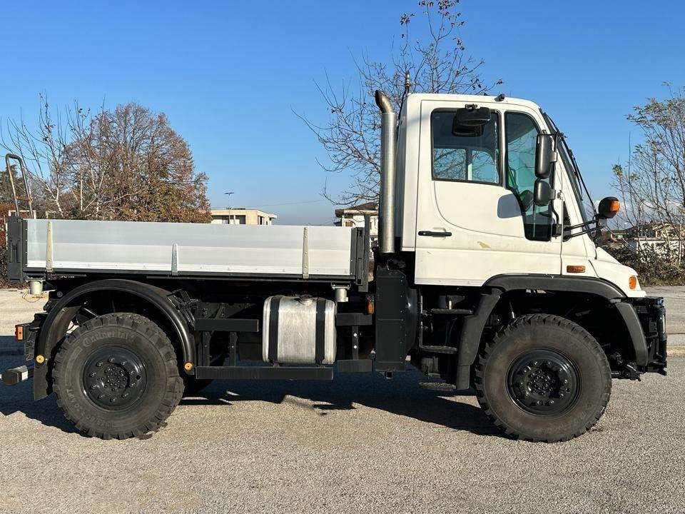 Mercedes-Benz Unimog 405 4X4 Photo 16