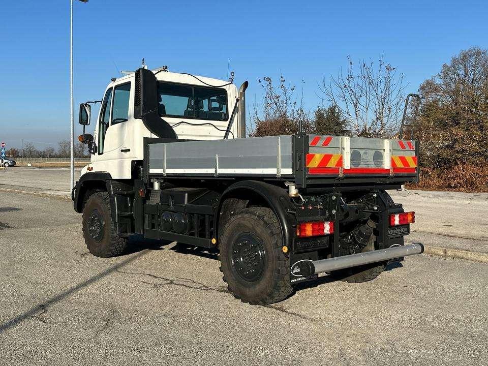 Mercedes-Benz Unimog 405 4X4 Photo 3