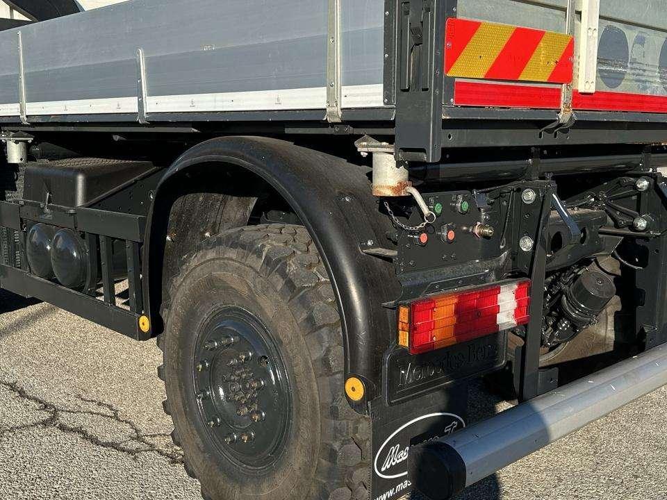 Mercedes-Benz Unimog 405 4X4 Photo 7