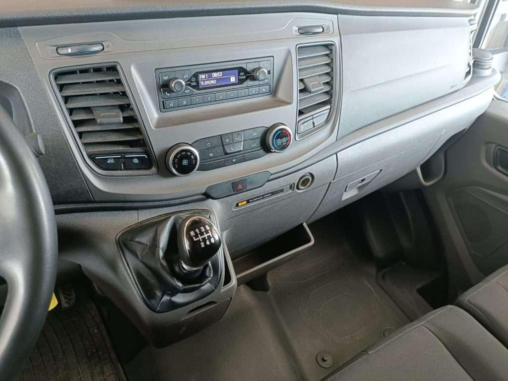 Ford Transit Photo 12