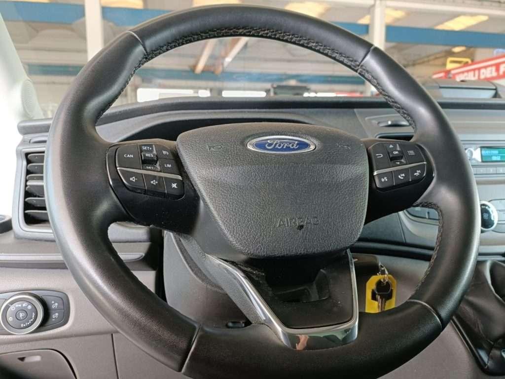 Ford Transit Photo 17