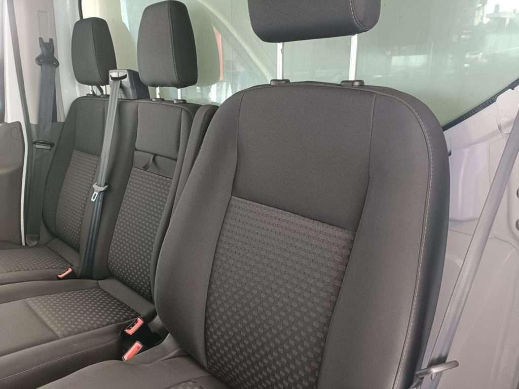 Ford Transit Photo 18
