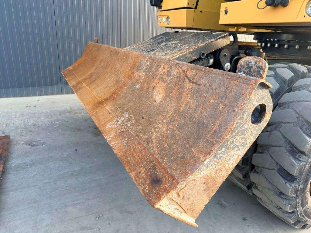 Caterpillar M315F Photo 14