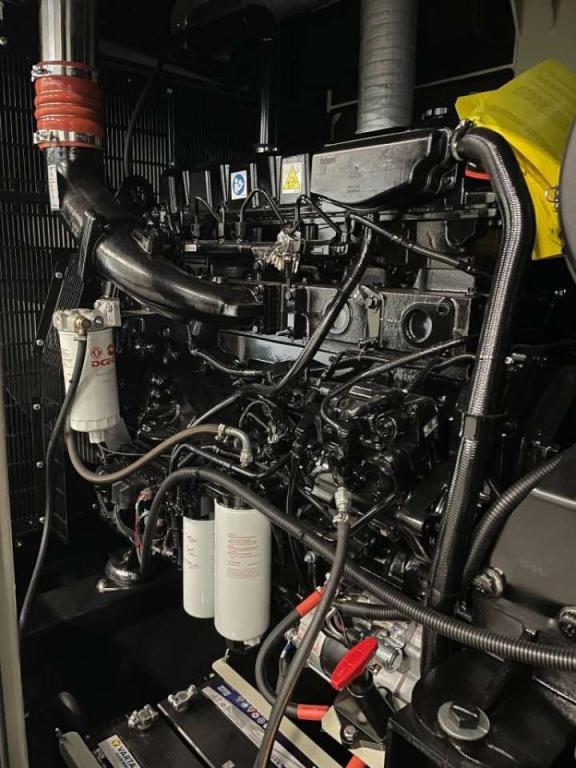 Cummins QSZ13-G13 - 550 kVA Generator - DPX-19846 Photo 9