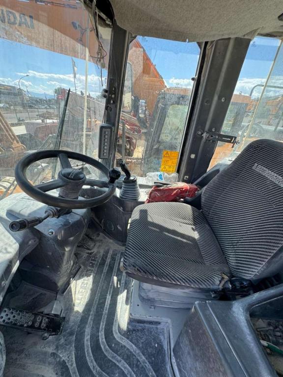 Liebherr L544 Photo 4
