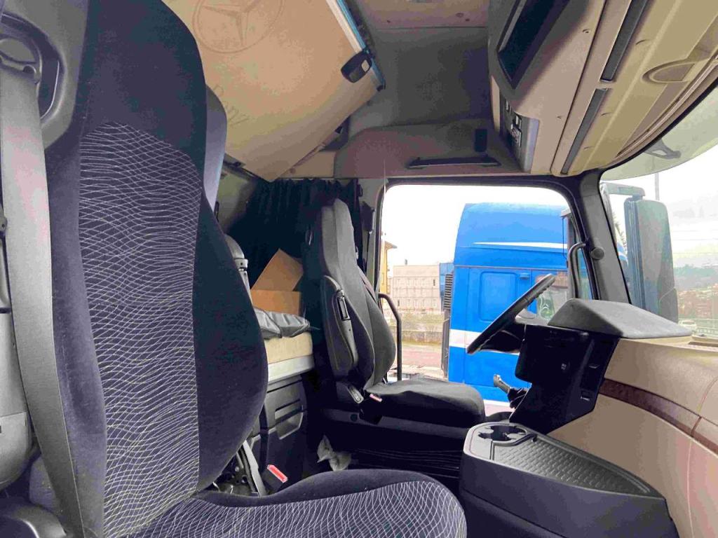Mercedes-Benz 420 Euro 6 Photo 10