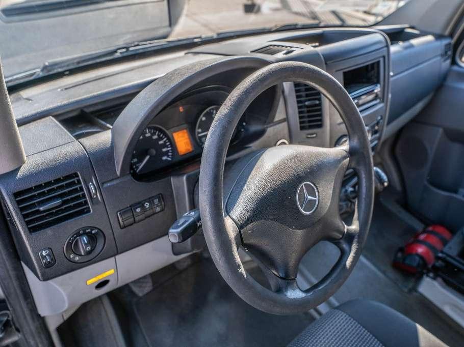 Mercedes-Benz SPRINTER 519 CDI Photo 11