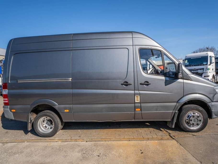 Mercedes-Benz SPRINTER 519 CDI Photo 8