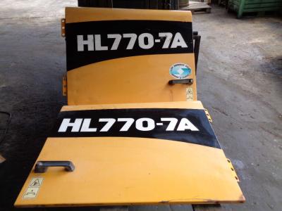 Capot et panneau de carrosserie pour Hyundai 770-7A en vente par PRV Ricambi Srl