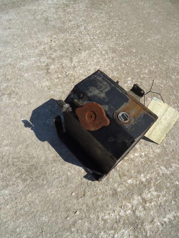 Vaschetta acqua pour Fiat Hitachi W130 Photo 1