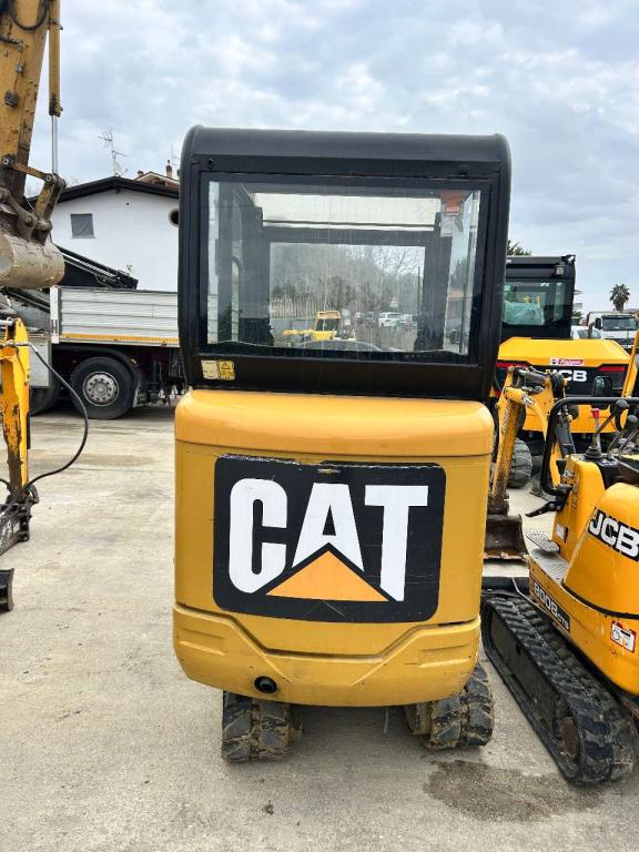 Caterpillar 301.6 Photo 3