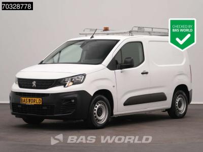 Peugeot Partner 110pk Benzine L1H1 Navi Airco Cruise Camera Parkeersensoren v+a Imperiaal Euro6 L1 Kompakt en vente par BAS World B.V.