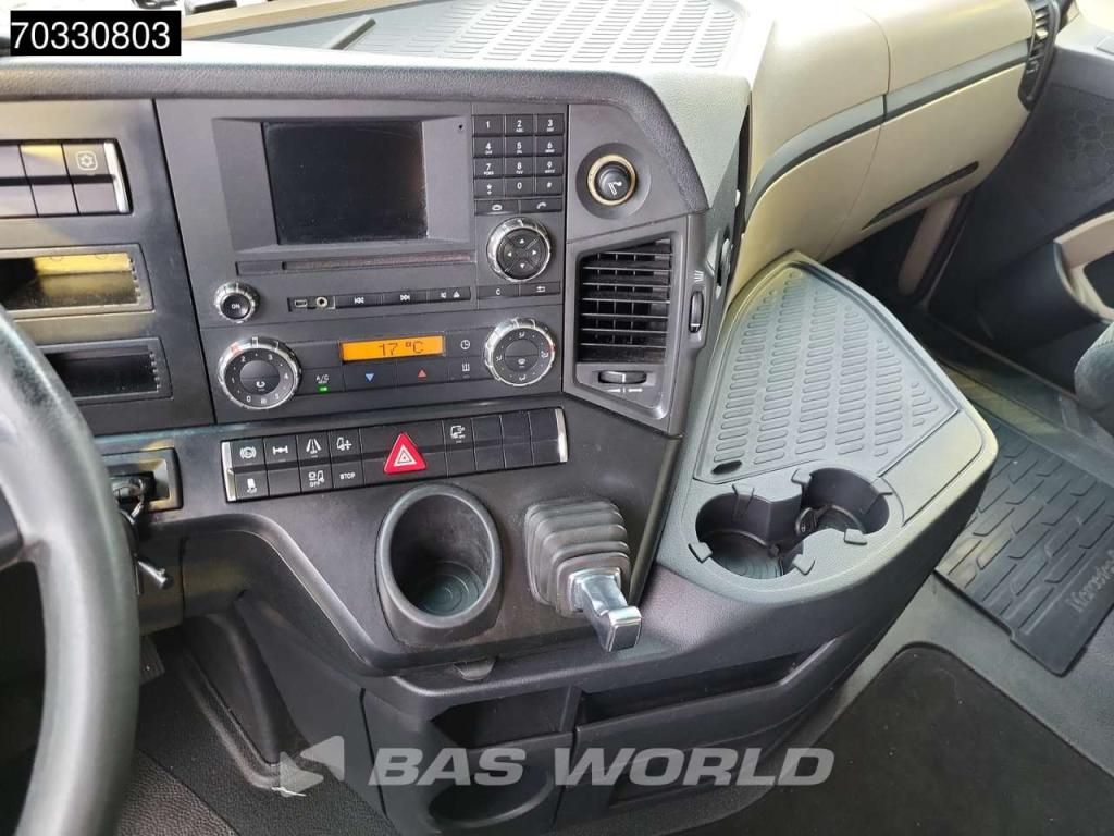 Mercedes-Benz Actros 1843 4X2 BigSpace NL-Truck Retarder 2x Tanks Photo 19