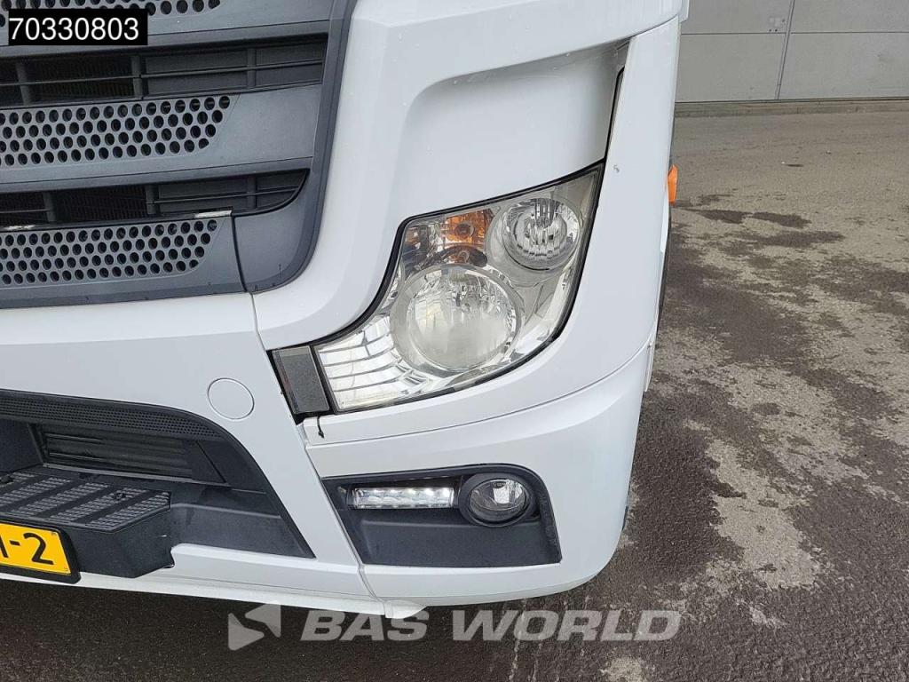 Mercedes-Benz Actros 1843 4X2 BigSpace NL-Truck Retarder 2x Tanks Photo 7