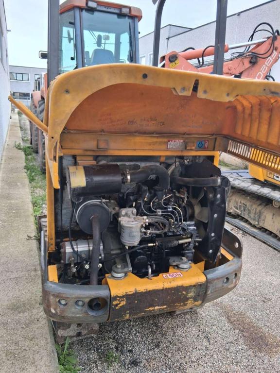 JCB 801.5 Photo 3