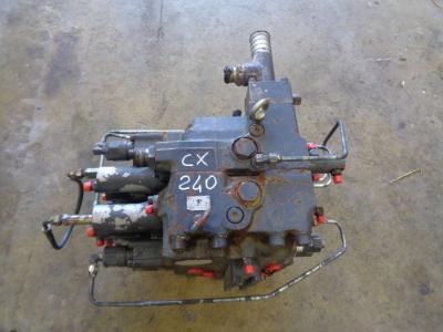 Distributeur hydraulique pour Case Cx 240 en vente par PRV Ricambi Srl
