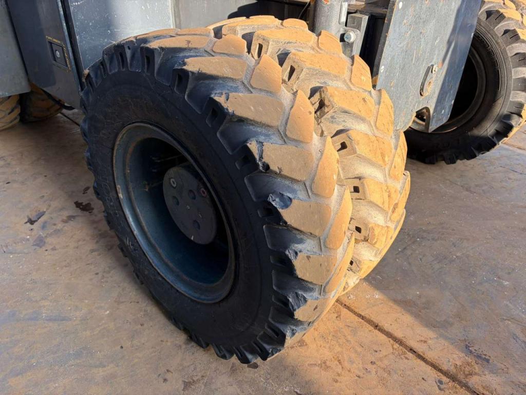 Komatsu PW148-10 Photo 12