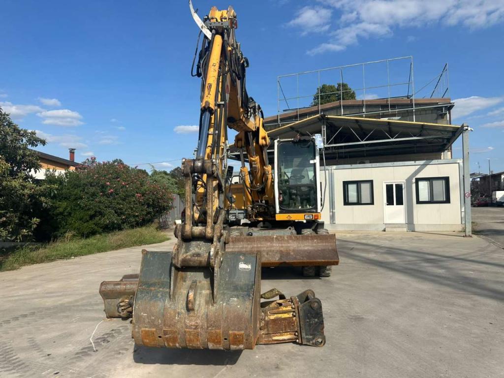 Liebherr 914 Photo 6