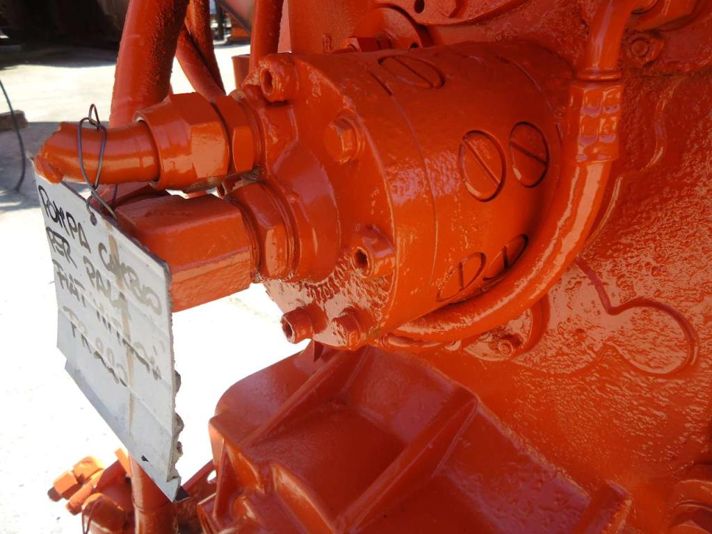 Pompe hydraulique de transmission pour Fiat Hitachi FR220 Photo 1