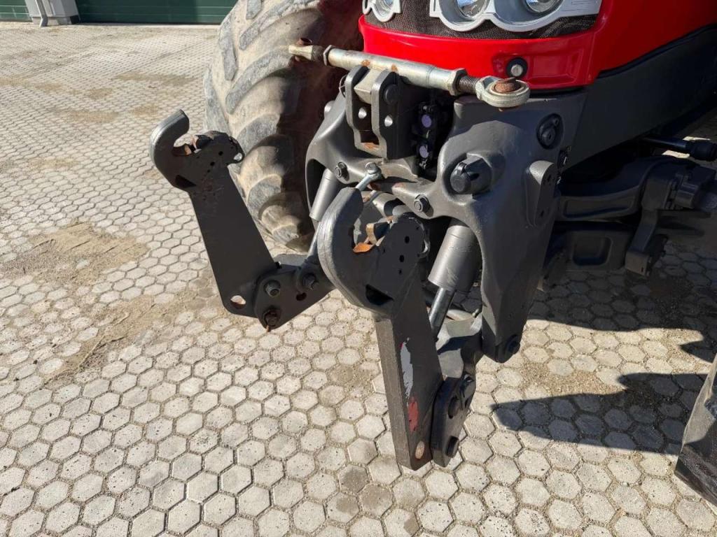 Massey Ferguson 7620 Dyna 6 Air Brakes - Front Linkage Photo 17