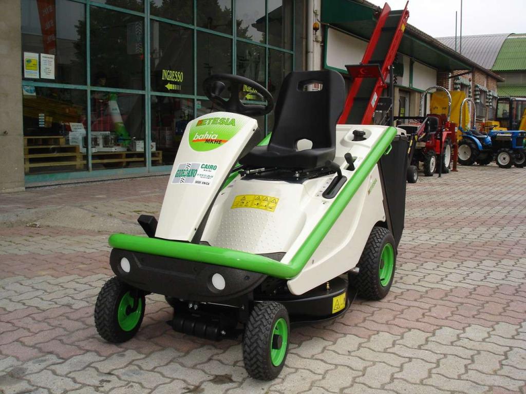 Etesia BAHIA 2 MKHE MOTORE KAWASAKI 16 HP BICILINDRICO Photo 2