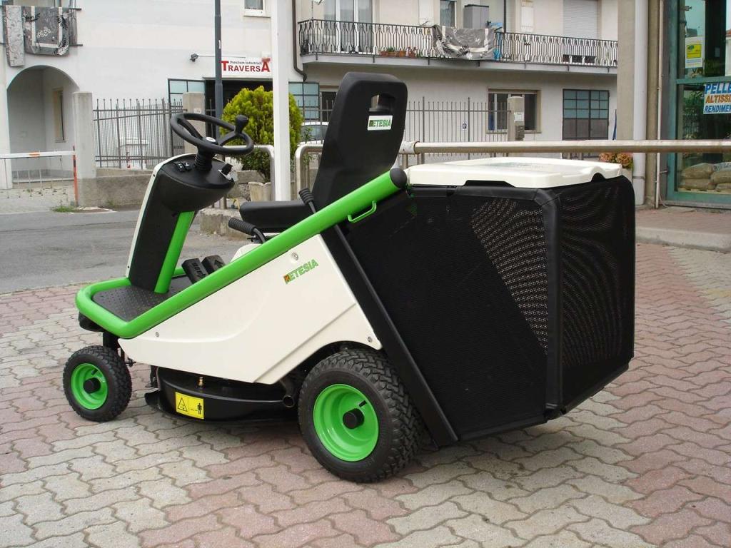 Etesia BAHIA 2 MKHE MOTORE KAWASAKI 16 HP BICILINDRICO Photo 5