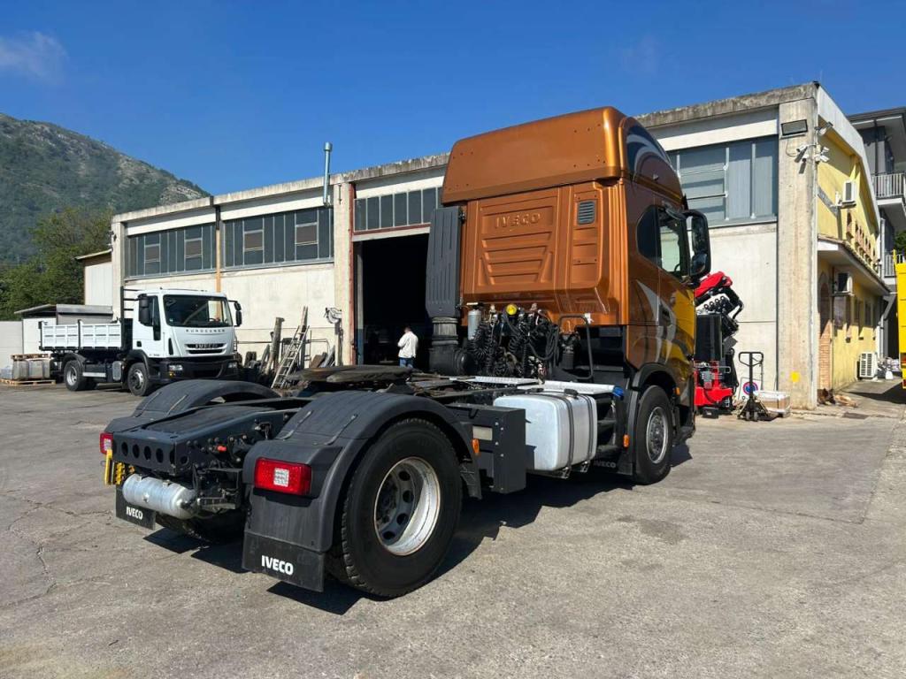 Iveco X-WAY 480 Photo 9