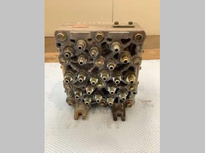 Répartiteur hydraulique principal pour Hitachi ZX135US en vente par Massucco T. Srl Area Ricambi