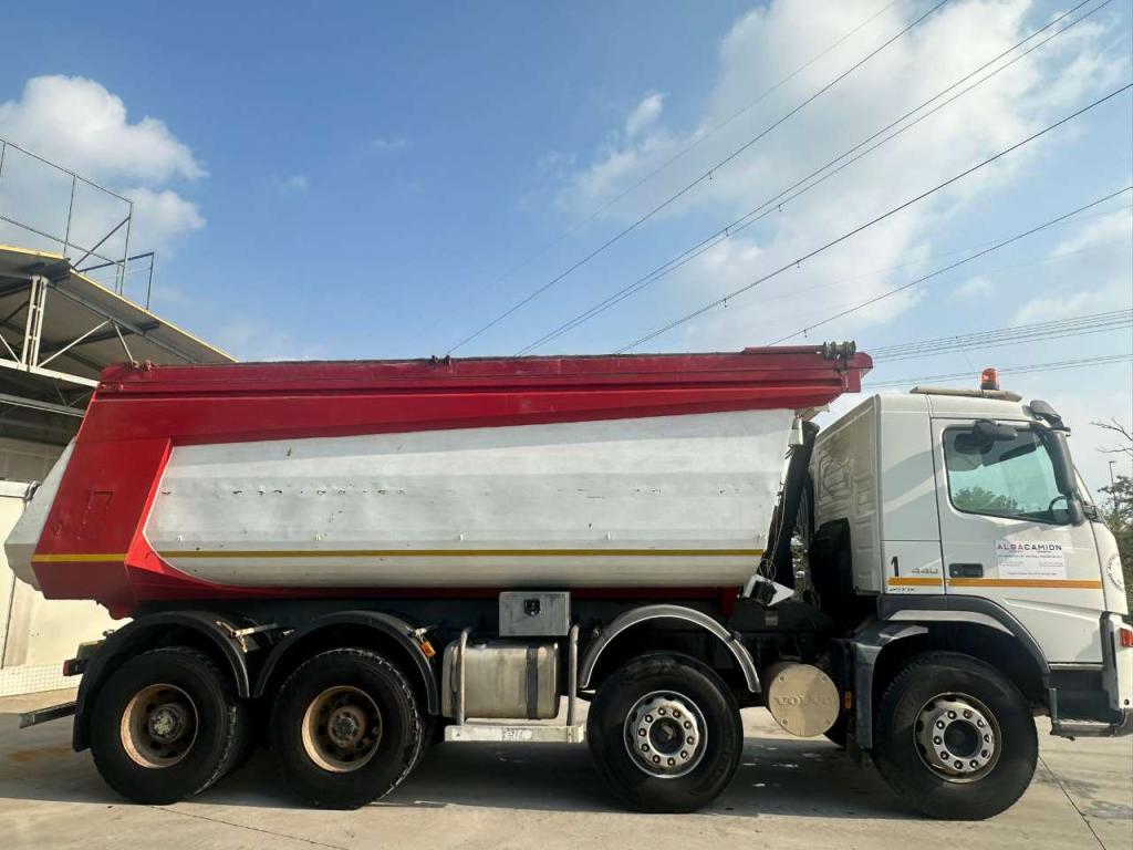 Volvo FM 12 440 Photo 3