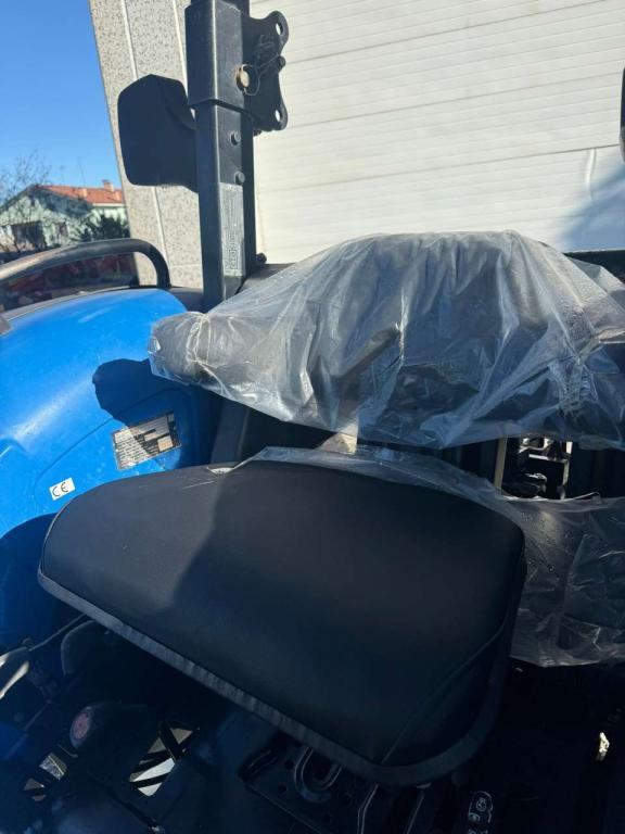 New Holland TN70 ROPS Photo 3