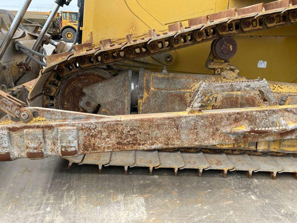 Caterpillar D6T LGP Photo 11