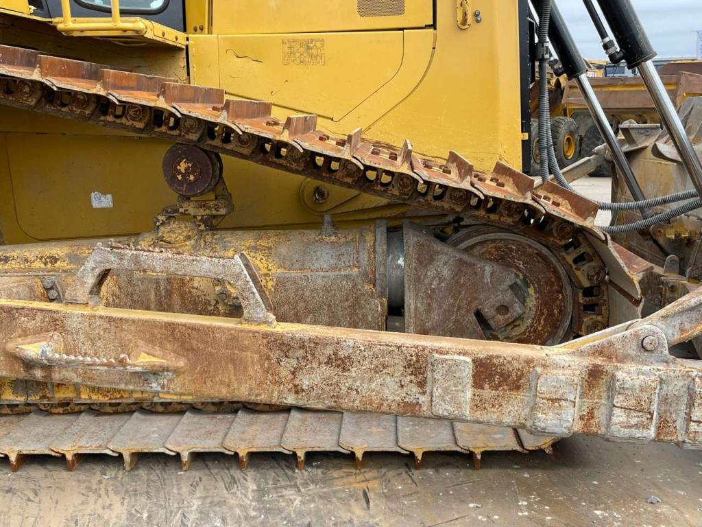 Caterpillar D6T LGP Photo 14