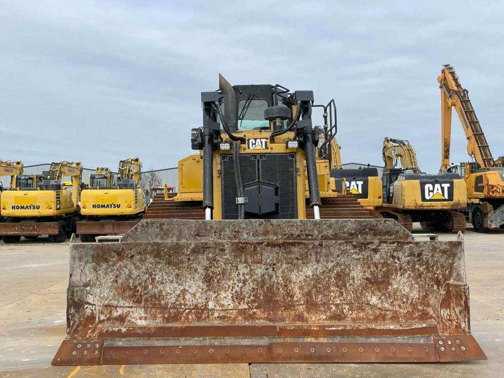 Caterpillar D6T LGP Photo 8