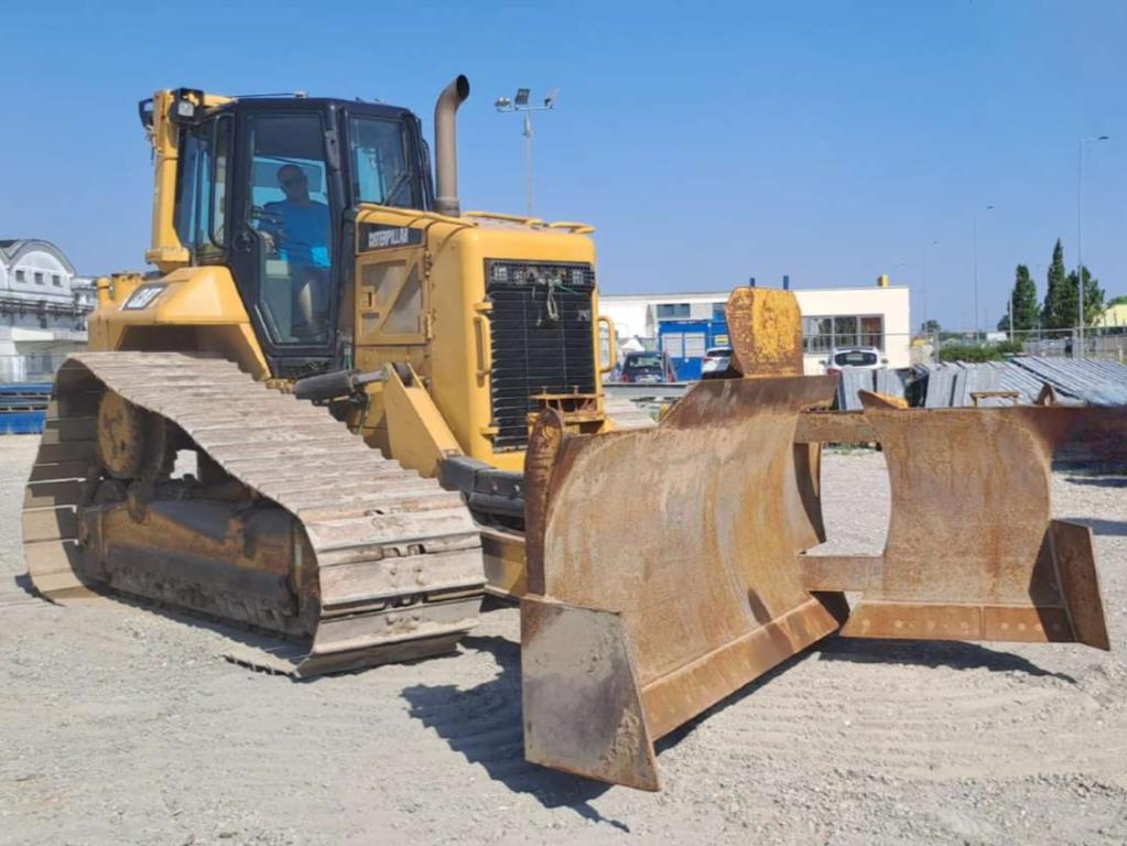 Caterpillar D6N LGP Photo 6