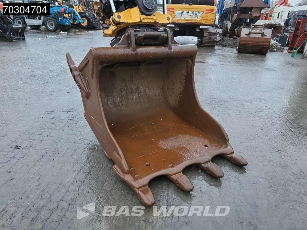 Hitachi ZX300 LC -6 Photo 17