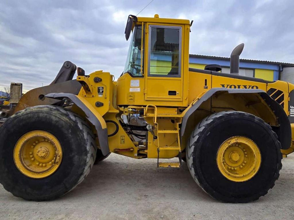 Volvo L110E Photo 1