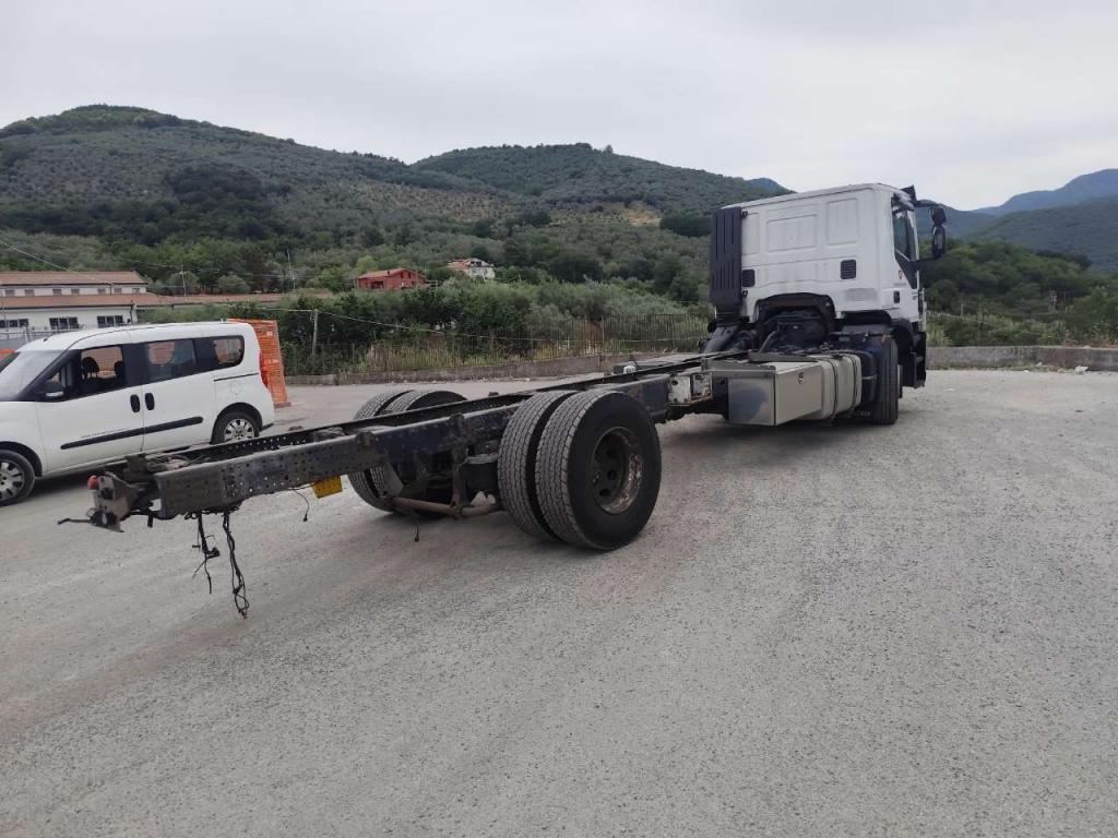 Iveco STRALIS HI-STREET AD190S42 Photo 15
