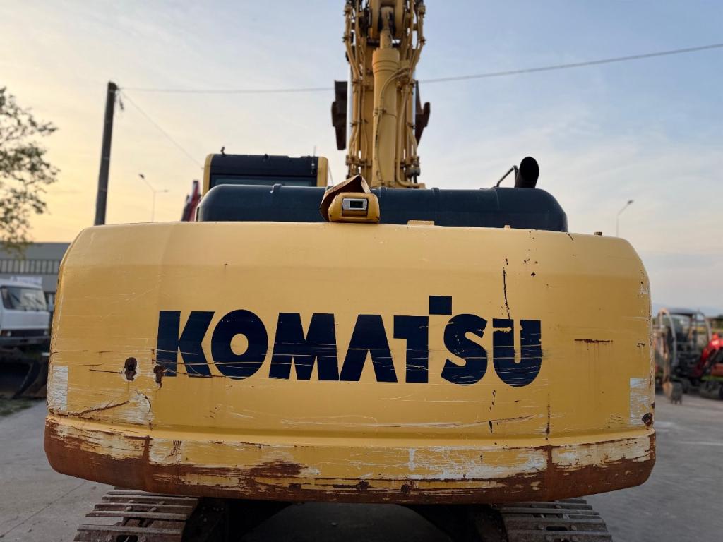 Komatsu PC210NLC-8 Photo 8