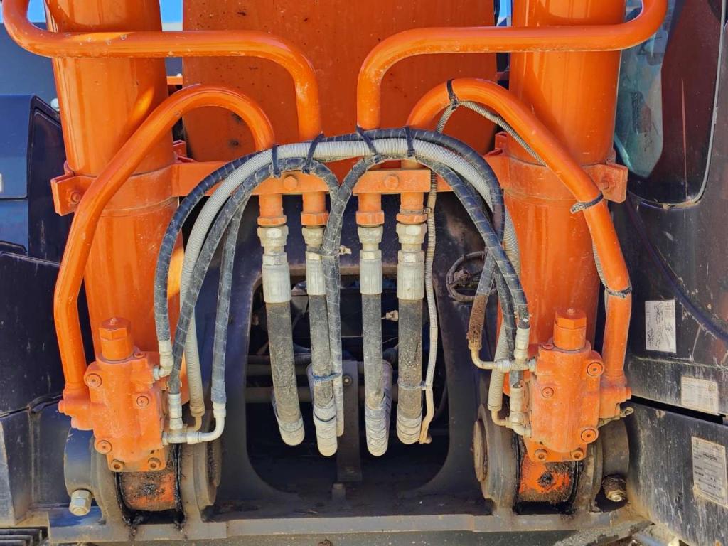 Hitachi ZX 300 LCN-7 M Photo 8
