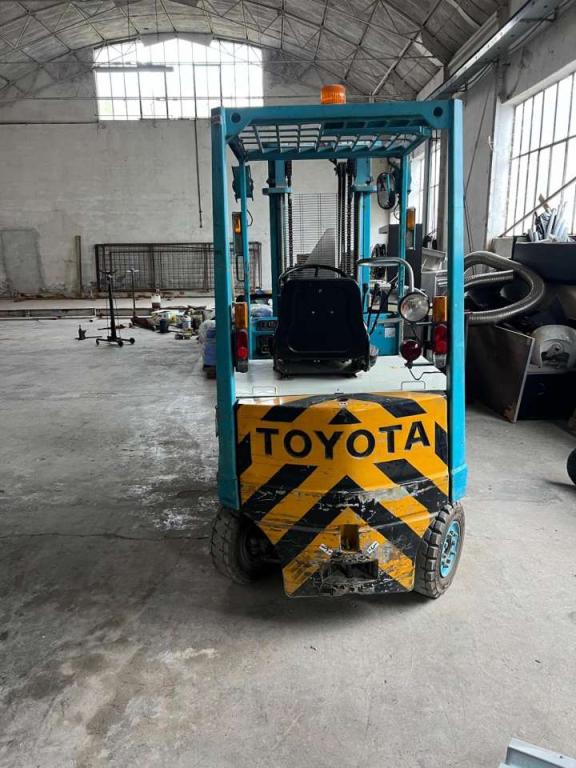 Toyota 20 Photo 4
