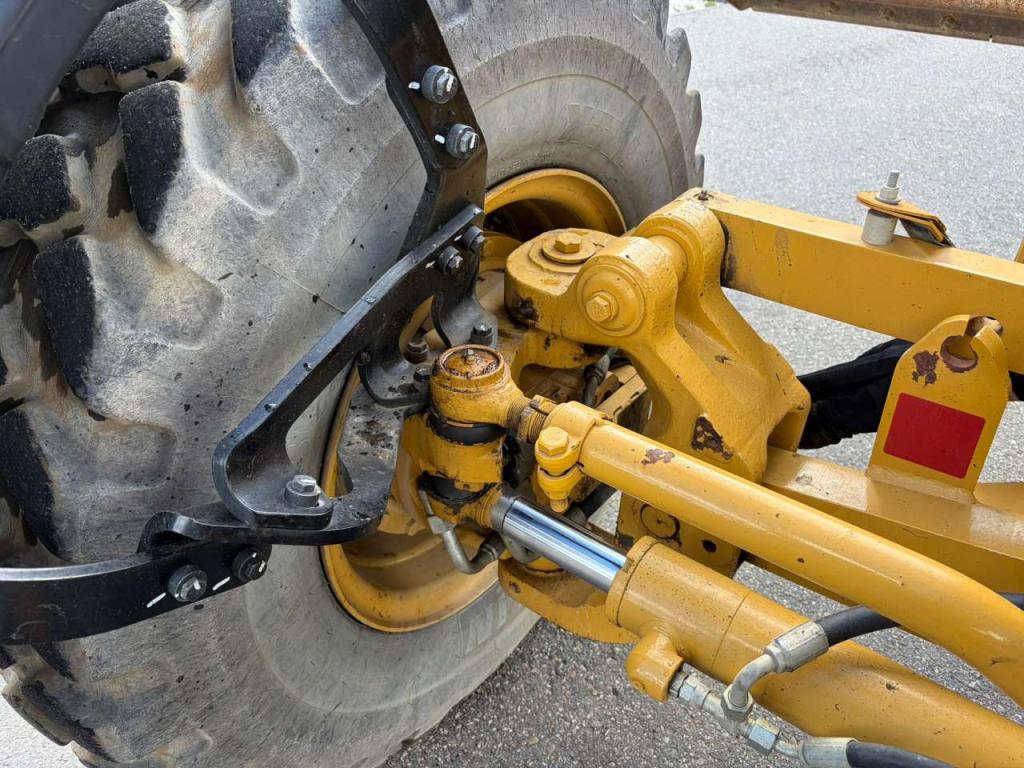 Caterpillar 140 AWD 15A CE / TUV / EPA Trimble prepared Photo 16