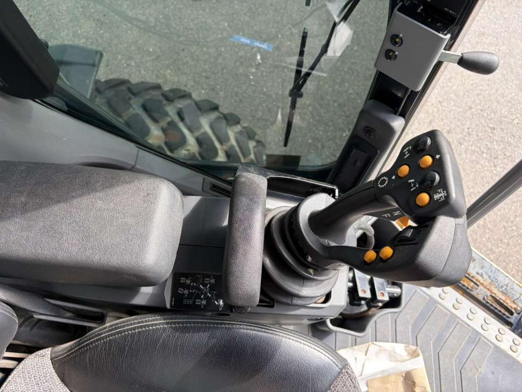 Caterpillar 140 AWD 15A CE / TUV / EPA Trimble prepared Photo 29