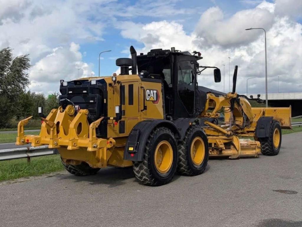 Caterpillar 140 AWD 15A CE / TUV / EPA Trimble prepared Photo 5