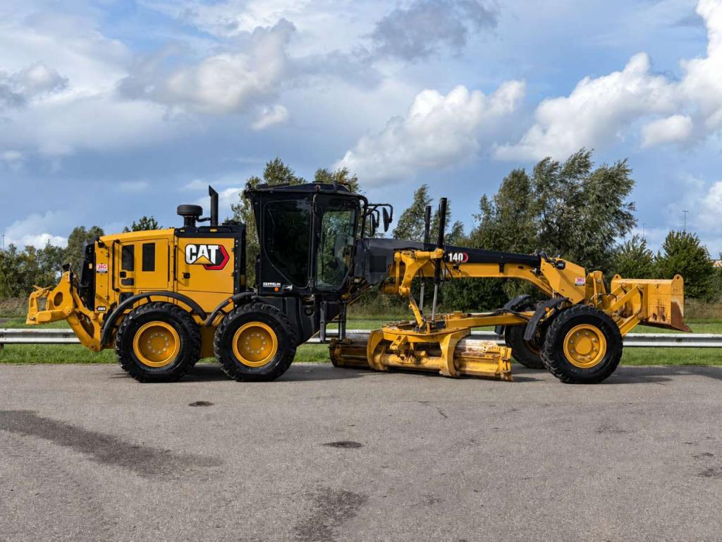 Caterpillar 140 AWD 15A CE / TUV / EPA Trimble prepared Photo 6
