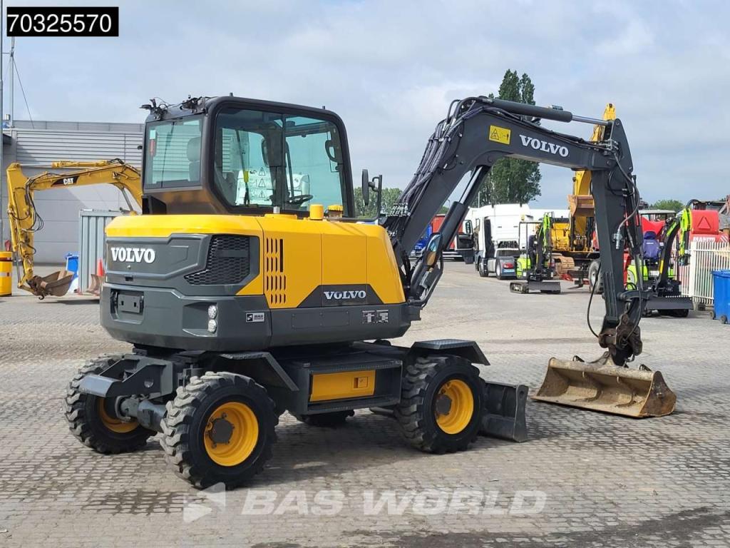 Volvo EW60 E A/C - 3 Buckets Photo 7
