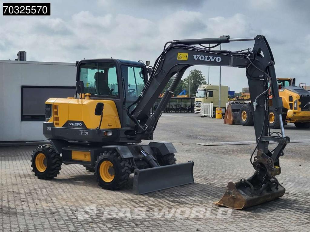 Volvo EW60 E A/C - 3 Buckets Photo 8