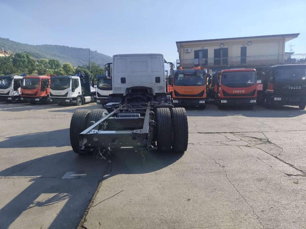 Iveco EUROCARGO 180E32 Photo 16